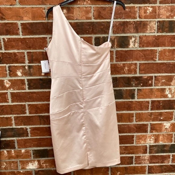 Davids Bridal Womens 10 Blush Pink One Shoulder Satin Formal Dress Bride's Maid - Picture 3 of 8